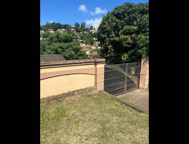 2 BEDROOM HOUSE RENTED IN UMLAZI P